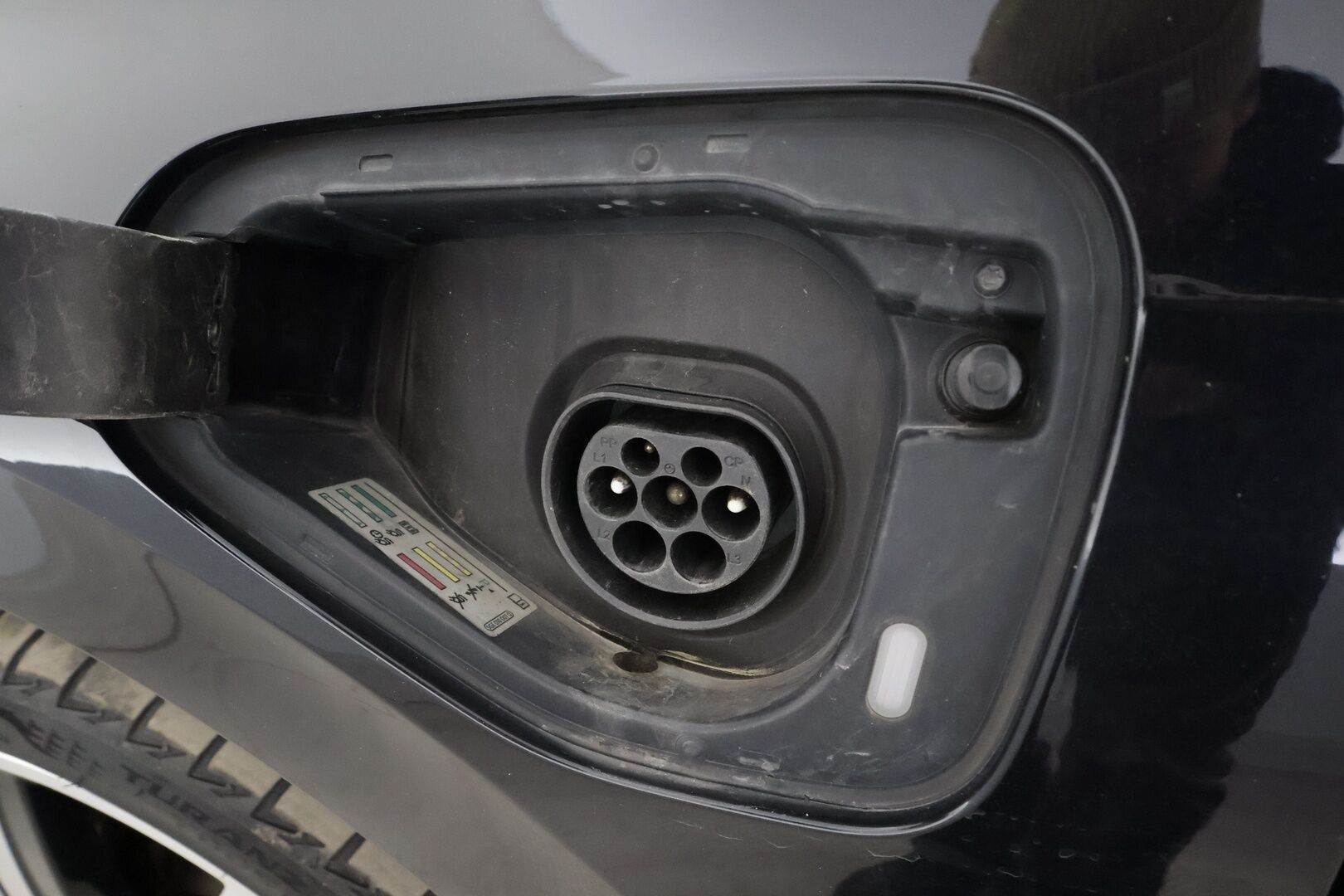 Volkswagen Golf 2021 Style eHybrid 150 kW (PHEV) DSG * ACC / P.kamera / IQ.Light / Muistipenkki / Navi / Webasto / Koukku / KeylessGo * - Akku kuntotarkastettu / Hieronta / Kahdet renkaat aluvanteilla / Hyvät varusteet