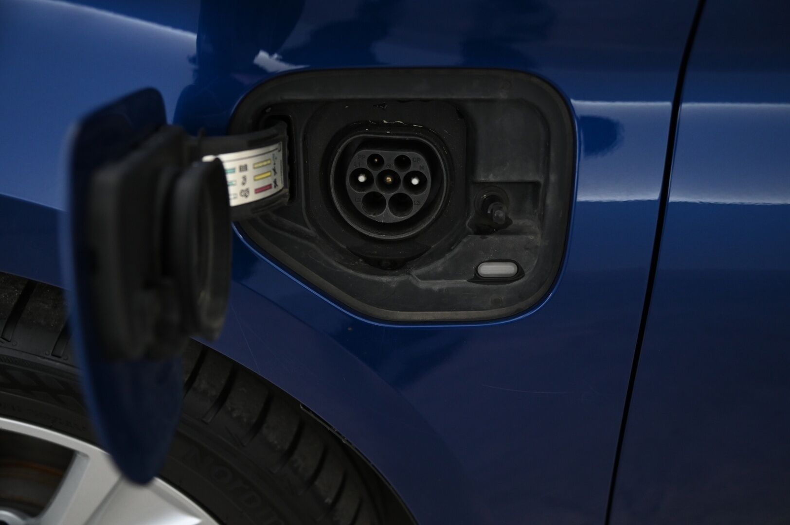 Seat Leon 2021 1,4 PHEV 204 eHybrid FR DSG **ACC / Navigointi / Sporttipenkit / Led-ajovalot / Peruutuskamera** - Juuri huollettu ja katsastettu / Kahdet hyvät renkaat aluvanteilla / Led-ajovalot