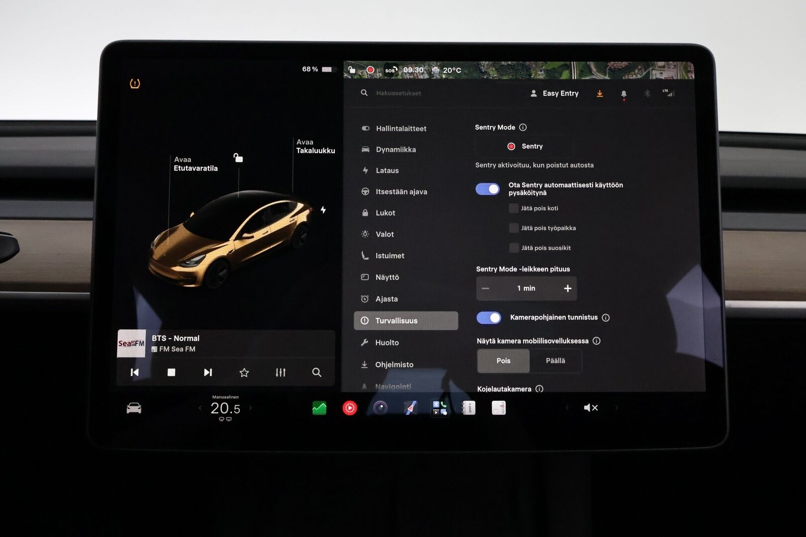 TESLA MODEL 3 2021 Standard Range Plus - Vetokoukku | ACC | Premium Audio | Muistipenkki | Matrix LED | Peruutuskamera | Nahkasisusta | Lasikatto | SOH 93% | 2x Renkaat!
