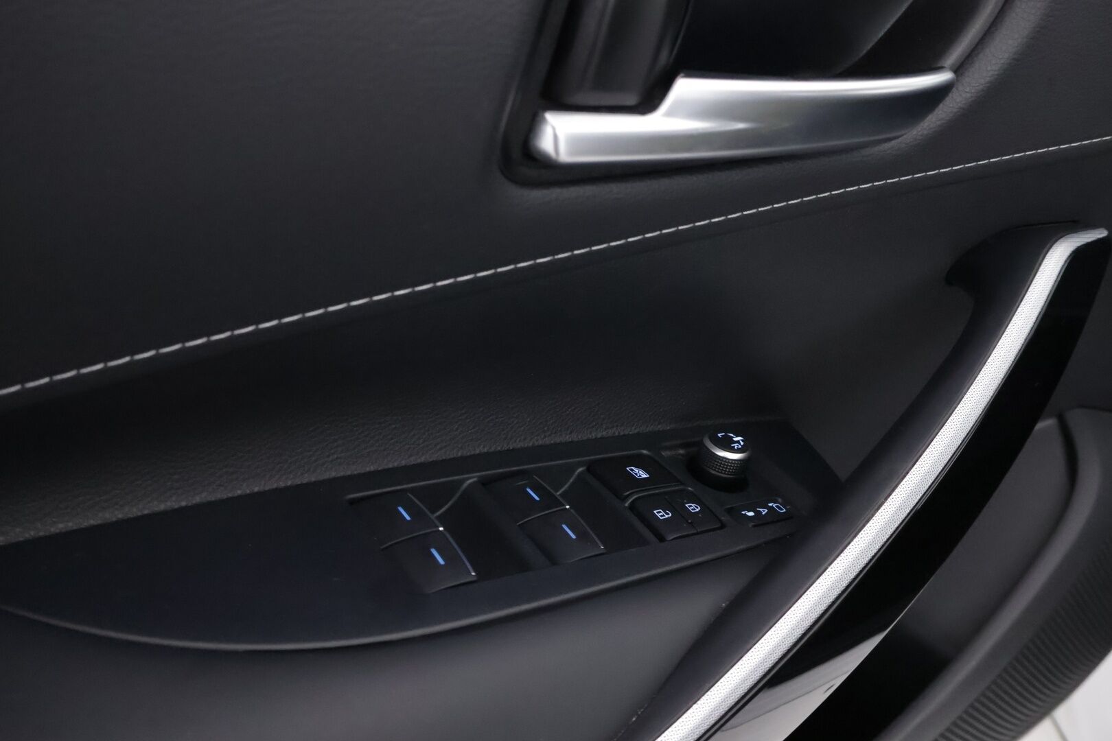 Toyota Corolla 2022 Touring Sports 1,8 Hybrid Prestige Edition - Suomiauto | Merkkihuollot | Adapt.Vakkari | Peruutuskamera | BiLED | Puolinahkasisusta | 2x Renkaat Aluvantein!