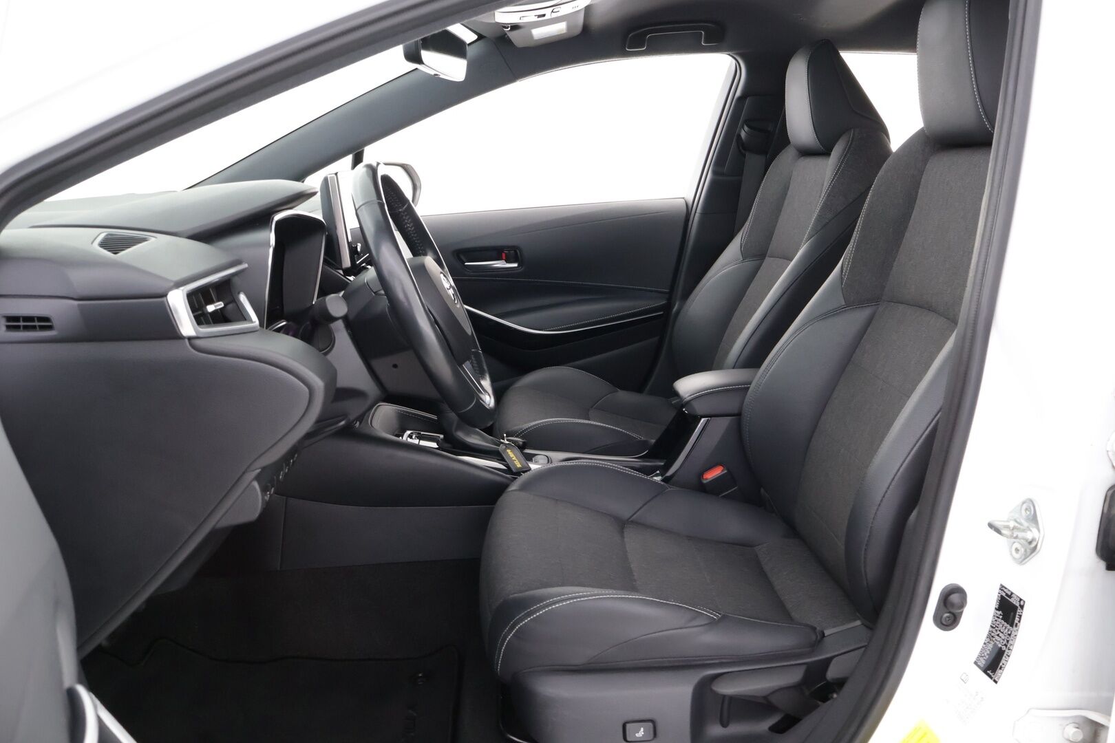 Toyota Corolla 2022 Touring Sports 1,8 Hybrid Prestige Edition - Suomiauto | Merkkihuollot | Adapt.Vakkari | Peruutuskamera | BiLED | Puolinahkasisusta | 2x Renkaat Aluvantein!