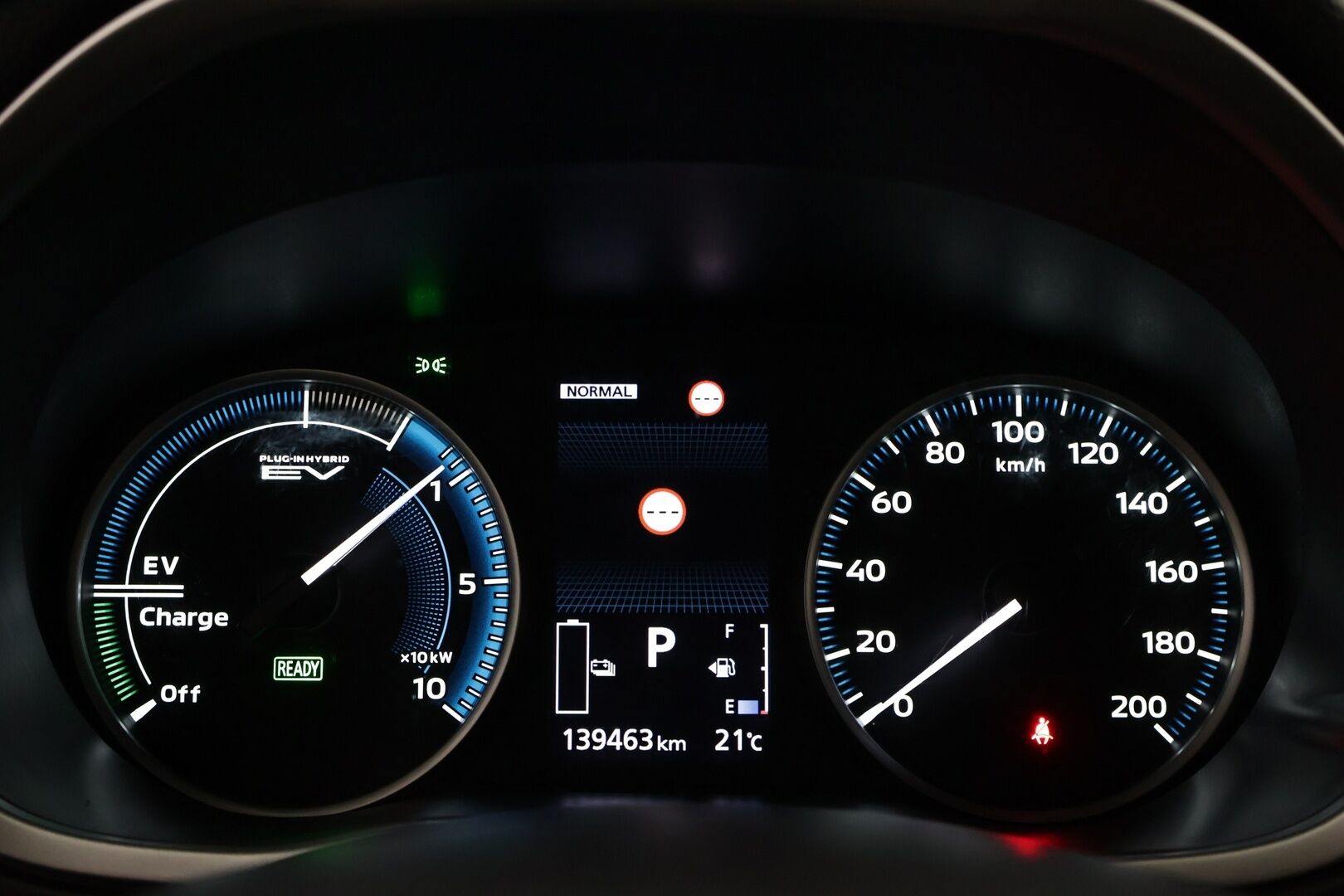Mitsubishi ECLIPSE CROSS 2022 2.4 PHEV Instyle 4WD - 1OM Suomiauto | Vetokoukku | Peruutuskamera | Puolinahkasisusta | Vakkari | Keyless | LKA | 2x Renkaat Alkuperäisvantein!
