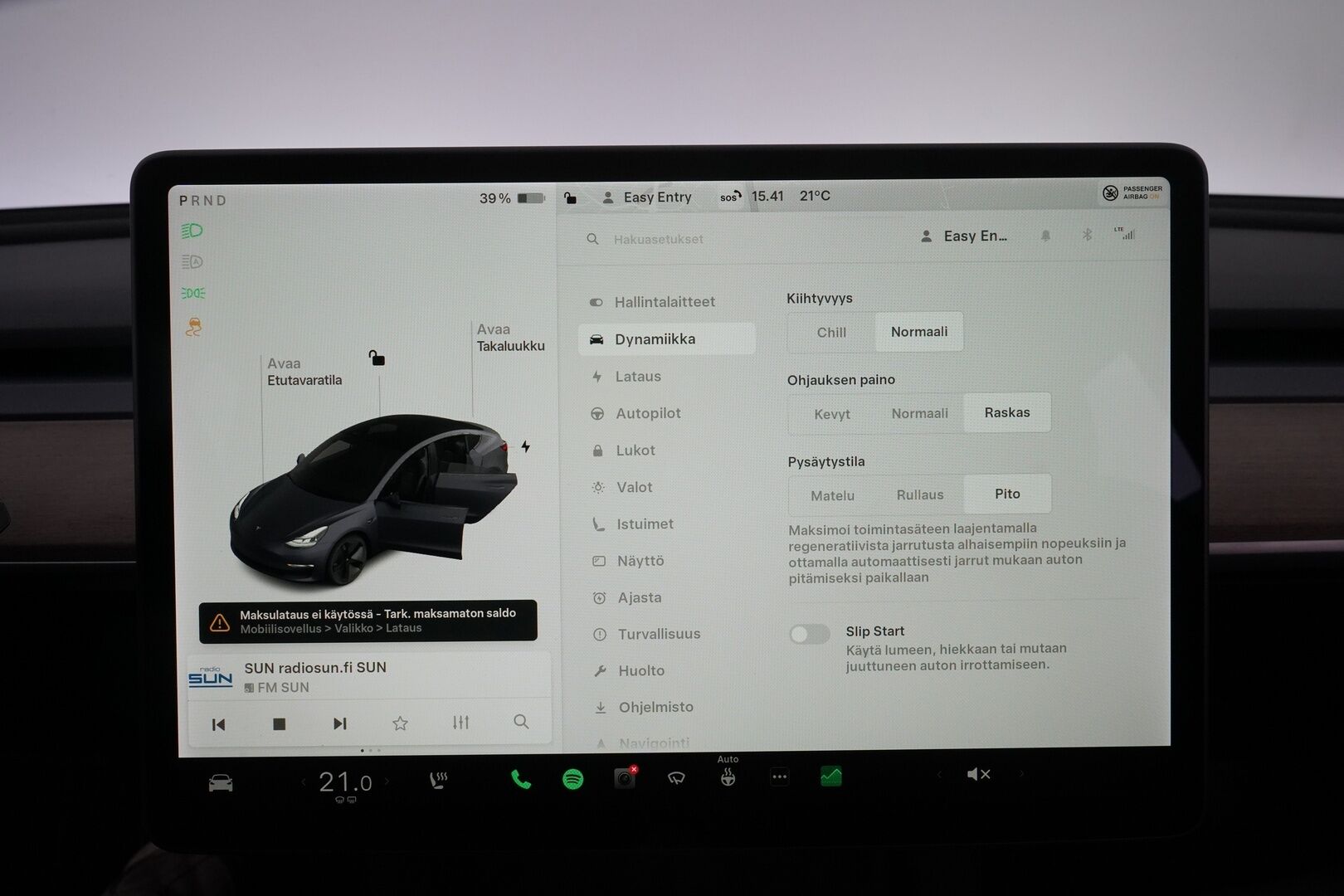 Tesla Model 3 2021 Long Range *Acc / Panorama / Kamera / Premium audio / Tutkat* - 2x renkaat Alumiinivantein / Taloudellinen