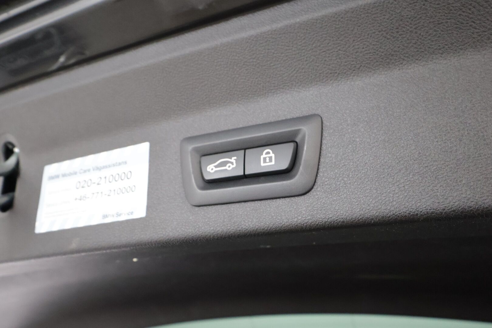 BMW X3 2020 G01 xDrive 30e A Business M Sport * ACC / Koukku / Akkukäyttöinen lisälämmitin / Adapt LED / Hifi / 360-Kamera / Nahat * - Merkkihuollettu / 2x Lataus / Kahdet Renkaat