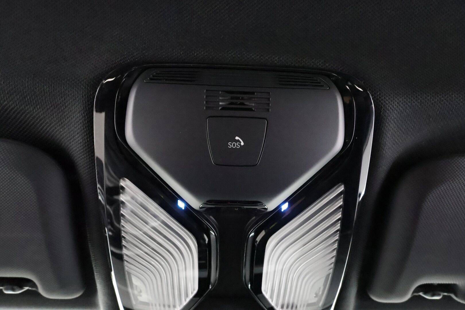 BMW X3 2020 G01 xDrive 30e A Business M Sport * ACC / Koukku / Akkukäyttöinen lisälämmitin / Adapt LED / Hifi / 360-Kamera / Nahat * - Merkkihuollettu / 2x Lataus / Kahdet Renkaat