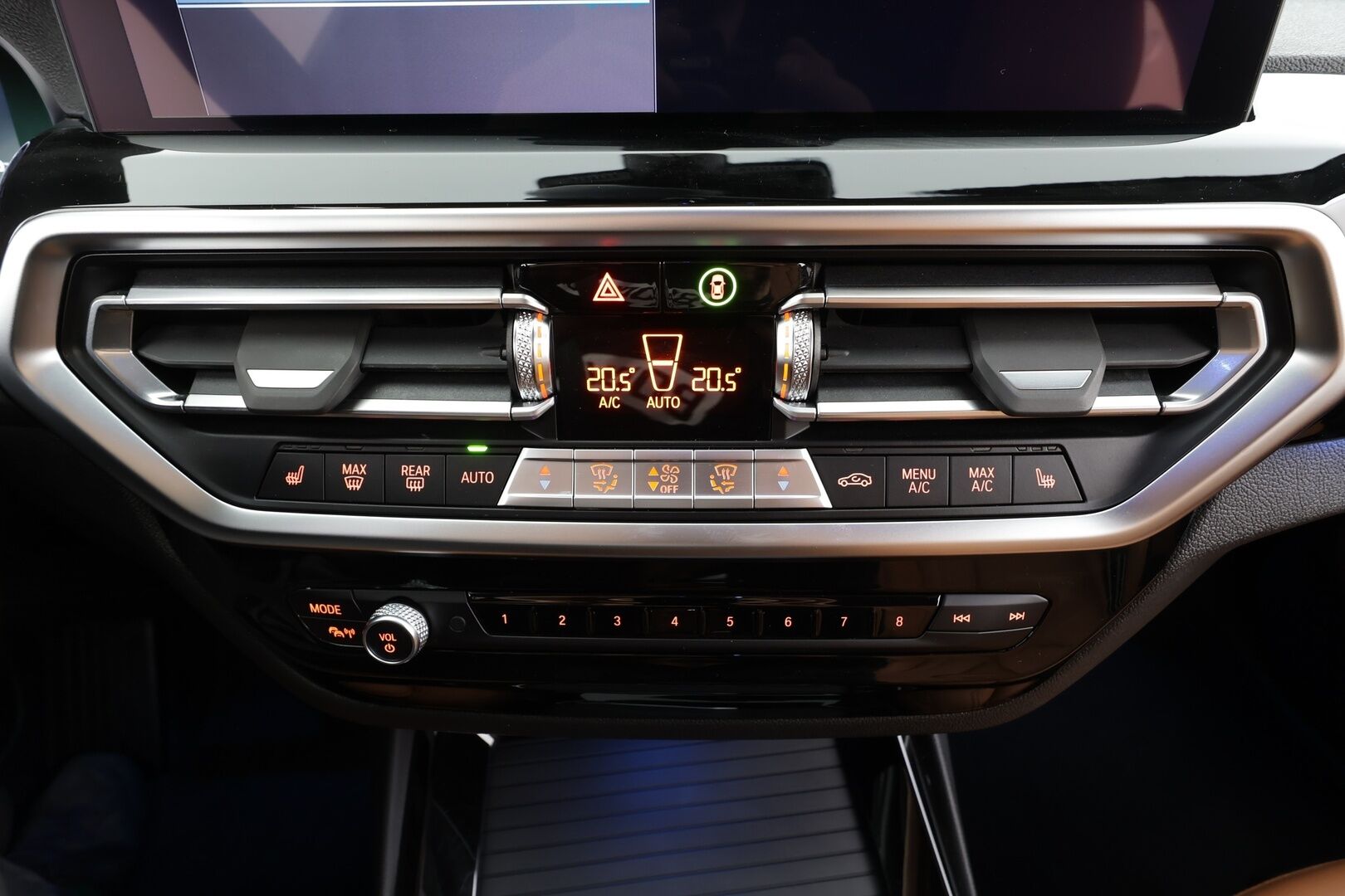 BMW X3 2022 G01 xDrive 30e A Charged Edition * HiFi / Sportnahat / LED / P.Kamera / Navi / Digimittaristo * - 1-om Suomi-auto / Kahdet renkaat aluvanteilla / 2x Latauskaapelit / Merkkihuollot - HULLUT AVAJAISHULINAT KORKOTARJOUS 3,29 %