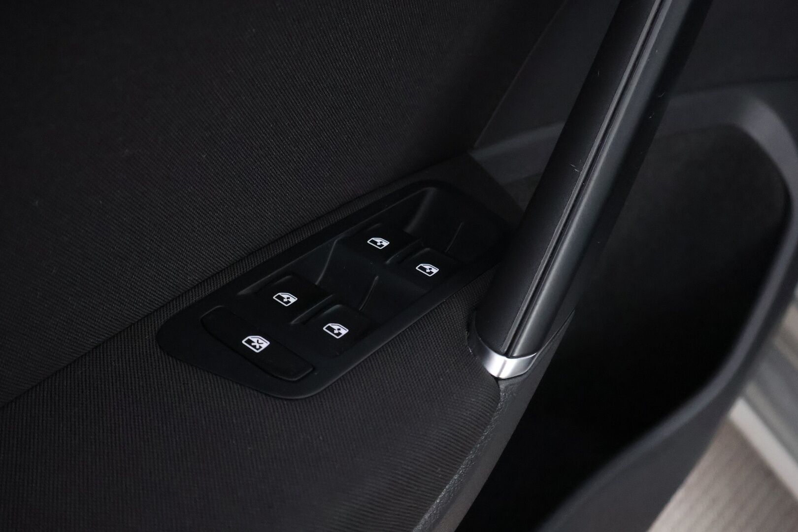Volkswagen Golf 2017 Variant Highline 1,4 TGI 81 kW (110 hv) Bluemotion DSG-automaatti - Adapt.Vakkari / Vetokoukku / Lohko & Sisäpistoke / Apple&Android / Peruutustutkat / Front Assist / Jakopää juuri tehty!