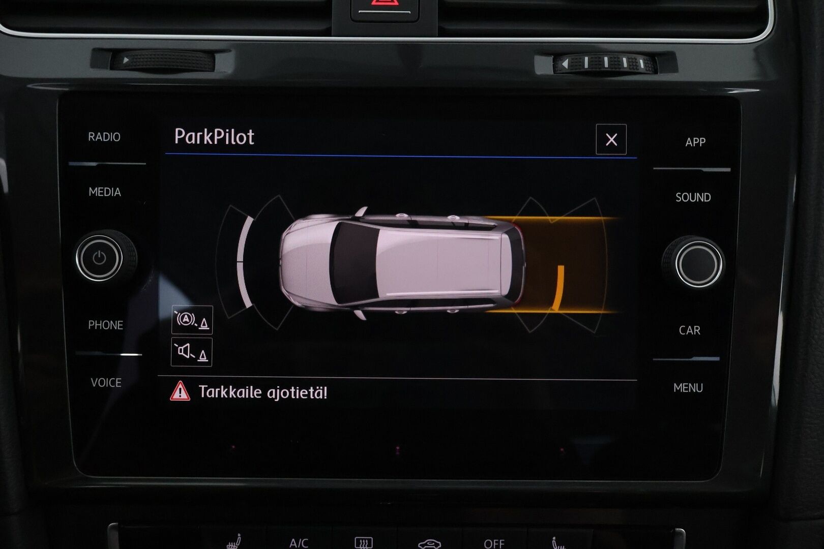 Volkswagen Golf 2017 Variant Highline 1,4 TGI 81 kW (110 hv) Bluemotion DSG-automaatti - Adapt.Vakkari / Vetokoukku / Lohko & Sisäpistoke / Apple&Android / Peruutustutkat / Front Assist / Jakopää juuri tehty!