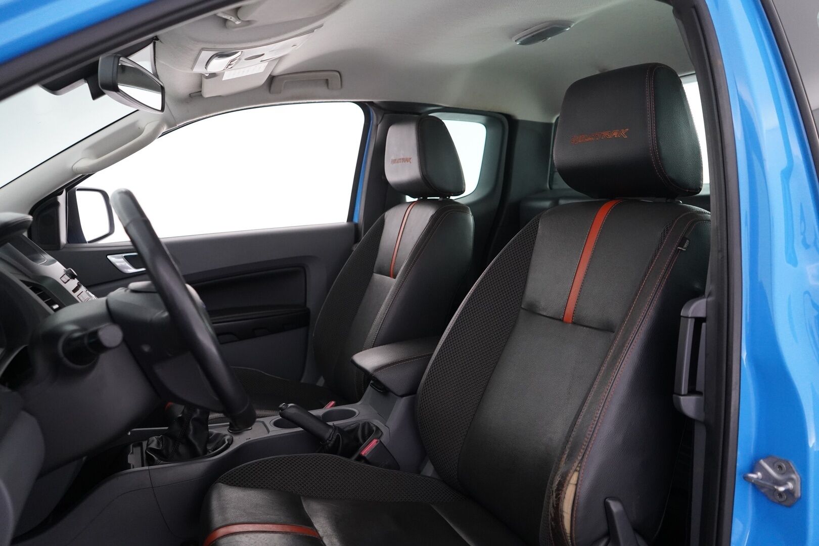 FORD RANGER 2014 3.2TDCi Wildtrak 200hv *Kamera / Koukku / Vakkari / Tutka / Bluetooth / Nav / Lavapeite* - 3500kg vetokyky / Huollettu 8.2025 / Kahdet renkaat + Vanteet