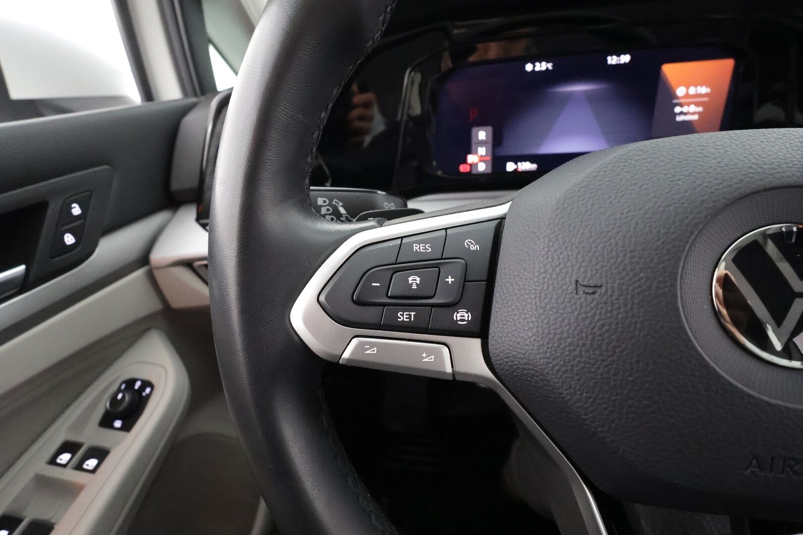Volkswagen Golf 2022 Variant 1,5 eTSI 110 kW (MHEV) DSG - ACC | Webasto | Peruutuskamera | Kaistavahti | Keyless | 1.Om Suomi-auto | Kahdet OEM vanteet | Viimeisin huolto 90tkm