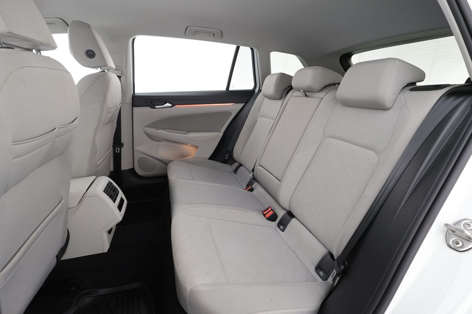 Volkswagen Golf 2022 Variant 1,5 eTSI 110 kW (MHEV) DSG - ACC | Webasto | Peruutuskamera | Kaistavahti | Keyless | 1.Om Suomi-auto | Kahdet OEM vanteet | Viimeisin huolto 90tkm