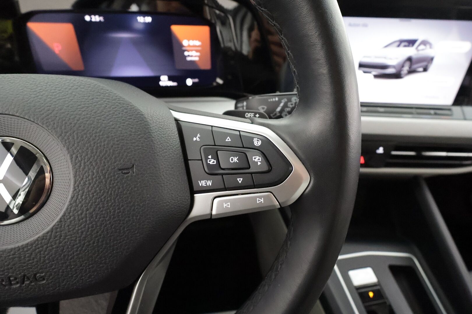 Volkswagen Golf 2022 Variant 1,5 eTSI 110 kW (MHEV) DSG - ACC | Webasto | Peruutuskamera | Kaistavahti | Keyless | 1.Om Suomi-auto | Kahdet OEM vanteet | Viimeisin huolto 90tkm