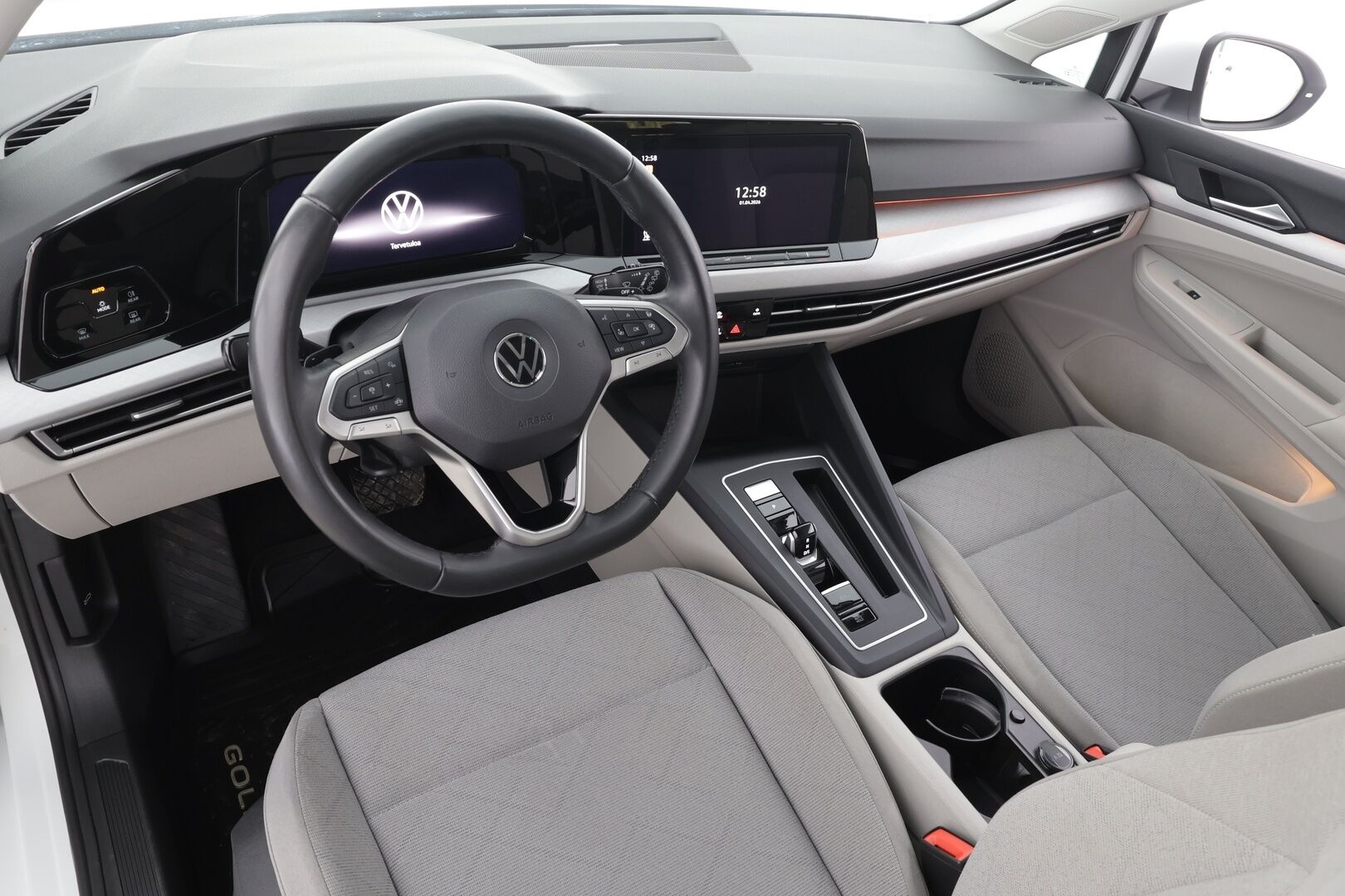 Volkswagen Golf 2022 Variant 1,5 eTSI 110 kW (MHEV) DSG - ACC | Webasto | Peruutuskamera | Kaistavahti | Keyless | 1.Om Suomi-auto | Kahdet OEM vanteet | Viimeisin huolto 90tkm