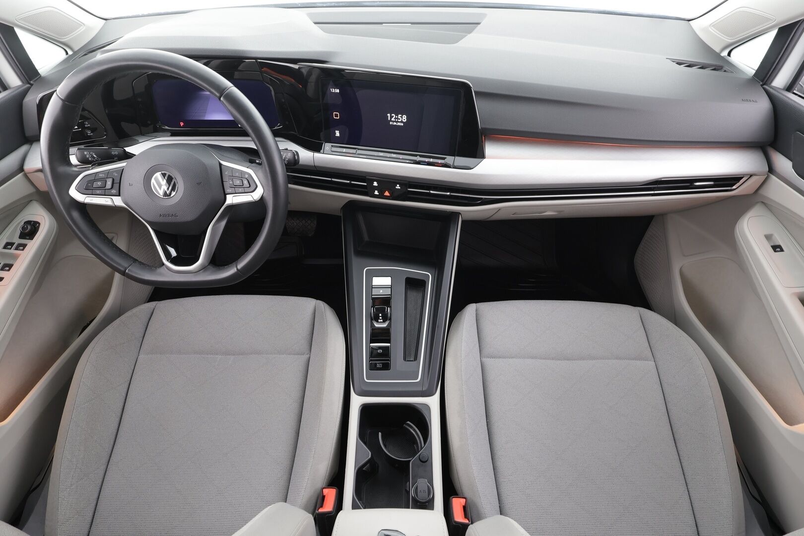 Volkswagen Golf 2022 Variant 1,5 eTSI 110 kW (MHEV) DSG - ACC | Webasto | Peruutuskamera | Kaistavahti | Keyless | 1.Om Suomi-auto | Kahdet OEM vanteet | Viimeisin huolto 90tkm