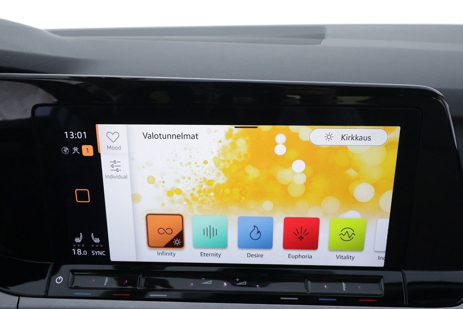 Volkswagen Golf 2022 Variant 1,5 eTSI 110 kW (MHEV) DSG - ACC | Webasto | Peruutuskamera | Kaistavahti | Keyless | 1.Om Suomi-auto | Kahdet OEM vanteet | Viimeisin huolto 90tkm