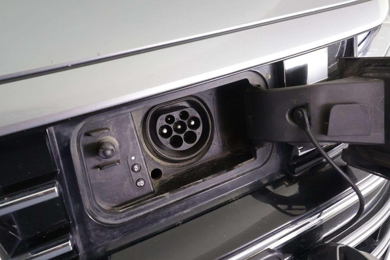 Volkswagen Arteon 2023 Shooting Brake R-Line eHybrid 160 kW DSG * ACC / Webasto / LED / Koukku / Navi / keyless * - Koti & kauppalaturi / 1.Om suomi-auto