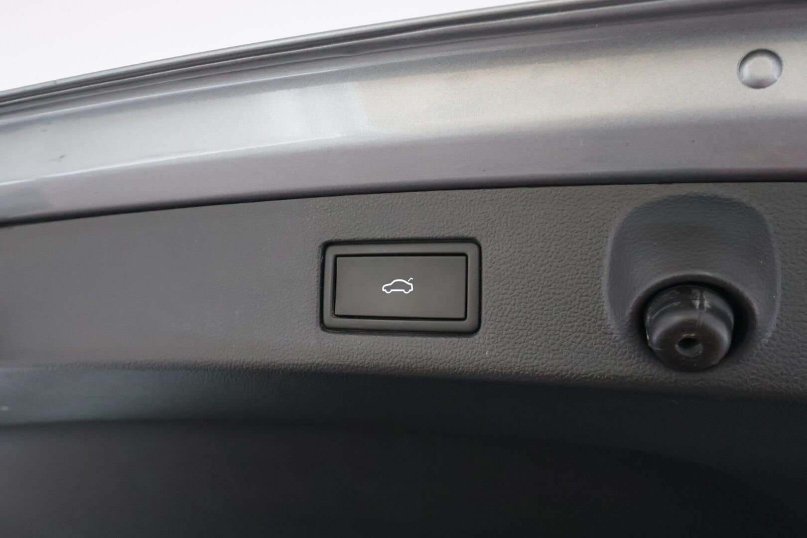 Volkswagen Arteon 2023 Shooting Brake R-Line eHybrid 160 kW DSG-automaatti * Webasto / Adapt.Vakkari / Nahka-Alcantara / Vetokoukku / KeyLess / Navi - iQ Matrix LED / 1OM Suomiauto / ALV - HULLUT AVAJAISHULINAT KORKOTARJOUS 3,29 %