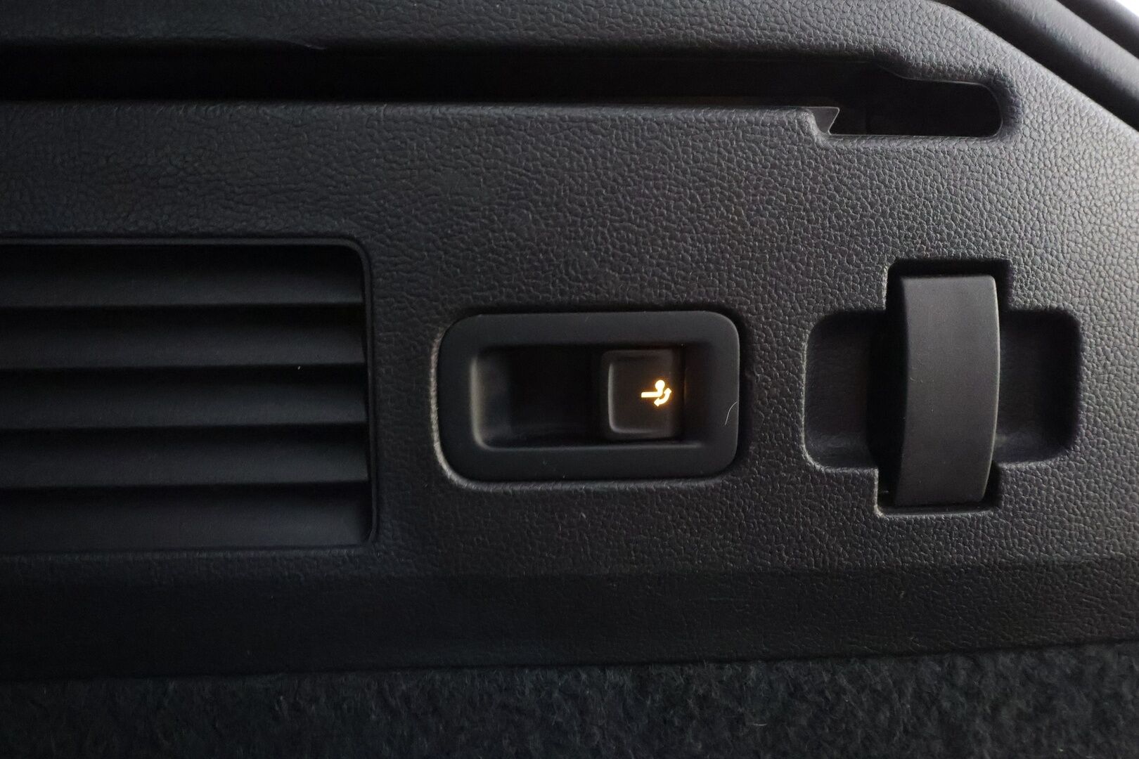 Volkswagen Arteon 2023 Shooting Brake R-Line eHybrid 160 kW DSG * ACC / Webasto / LED / Koukku / Navi / keyless * - Koti & kauppalaturi / 1.Om suomi-auto