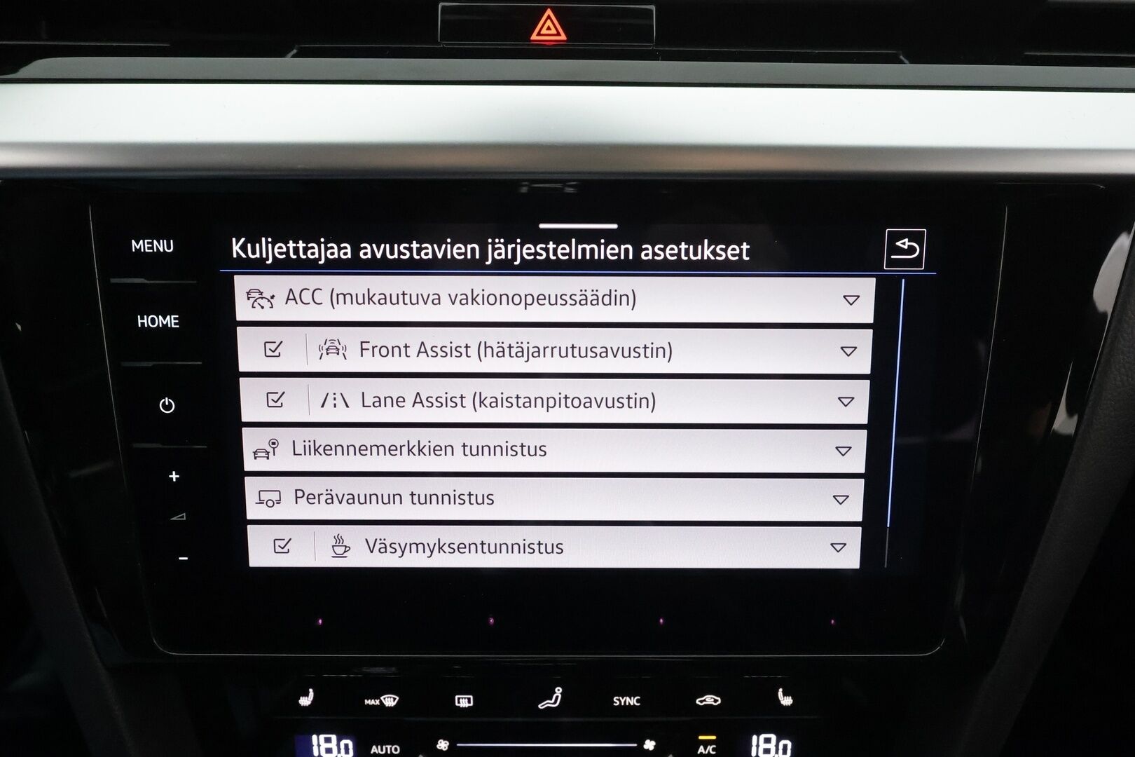 Volkswagen Arteon 2023 Shooting Brake R-Line eHybrid 160 kW DSG-automaatti * Webasto / Adapt.Vakkari / Nahka-Alcantara / Vetokoukku / KeyLess / Navi - iQ Matrix LED / 1OM Suomiauto / ALV - HULLUT AVAJAISHULINAT KORKOTARJOUS 3,29 %