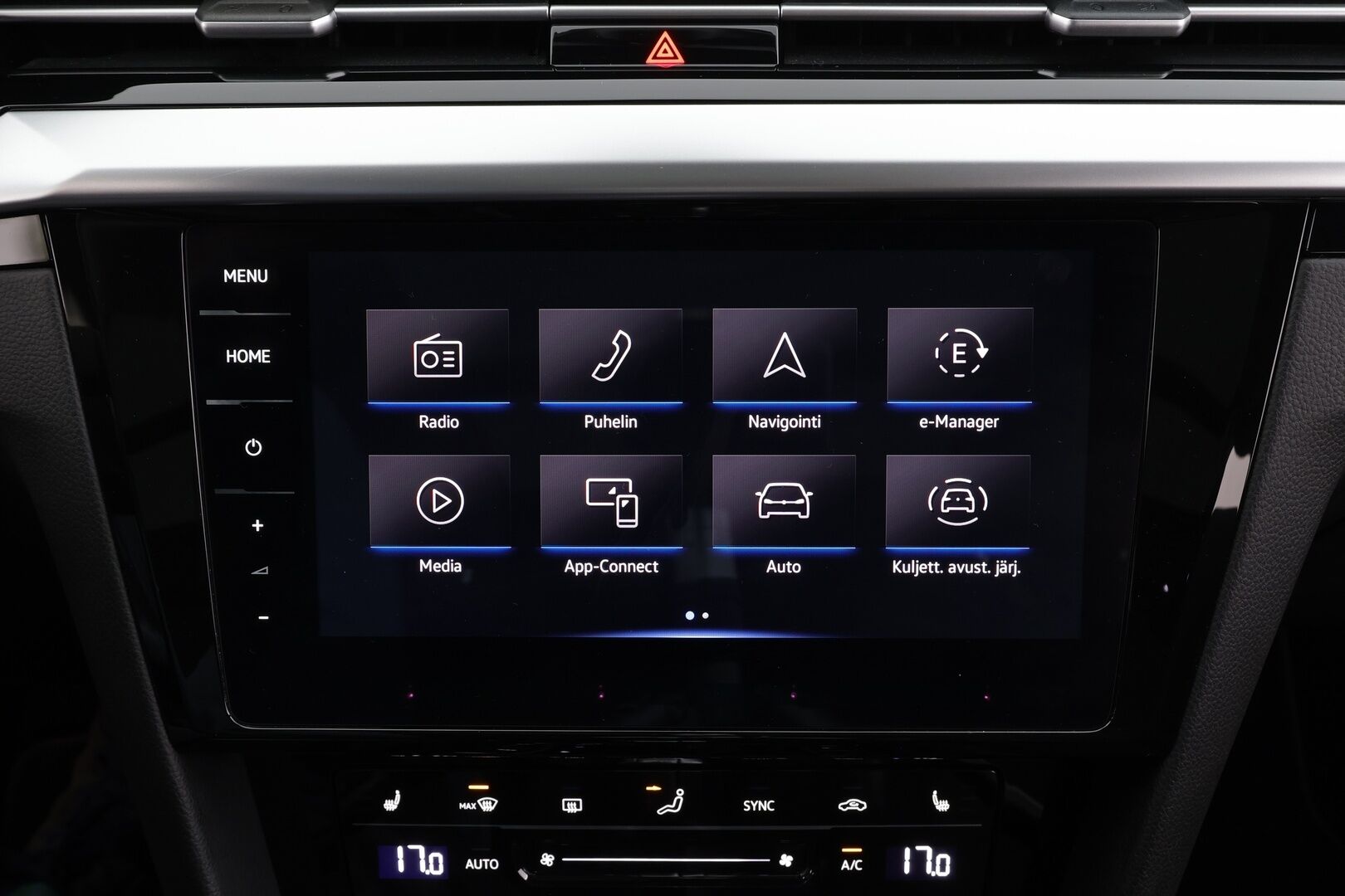 Volkswagen Arteon 2022 Shooting Brake R-Line eHybrid 160 kW DSG * Panorama / Webasto / Koukku / ACC / Adapt.LED / P.Kamera / Navi / HUD * - 1-om Suomi-auto / Akku kuntotarkastettu! / 2x Latauskaapelit / Kahdet renkaat / Merkkihuollot - HULLU BLACKWEEK KORKOTARJOUS 2,49%