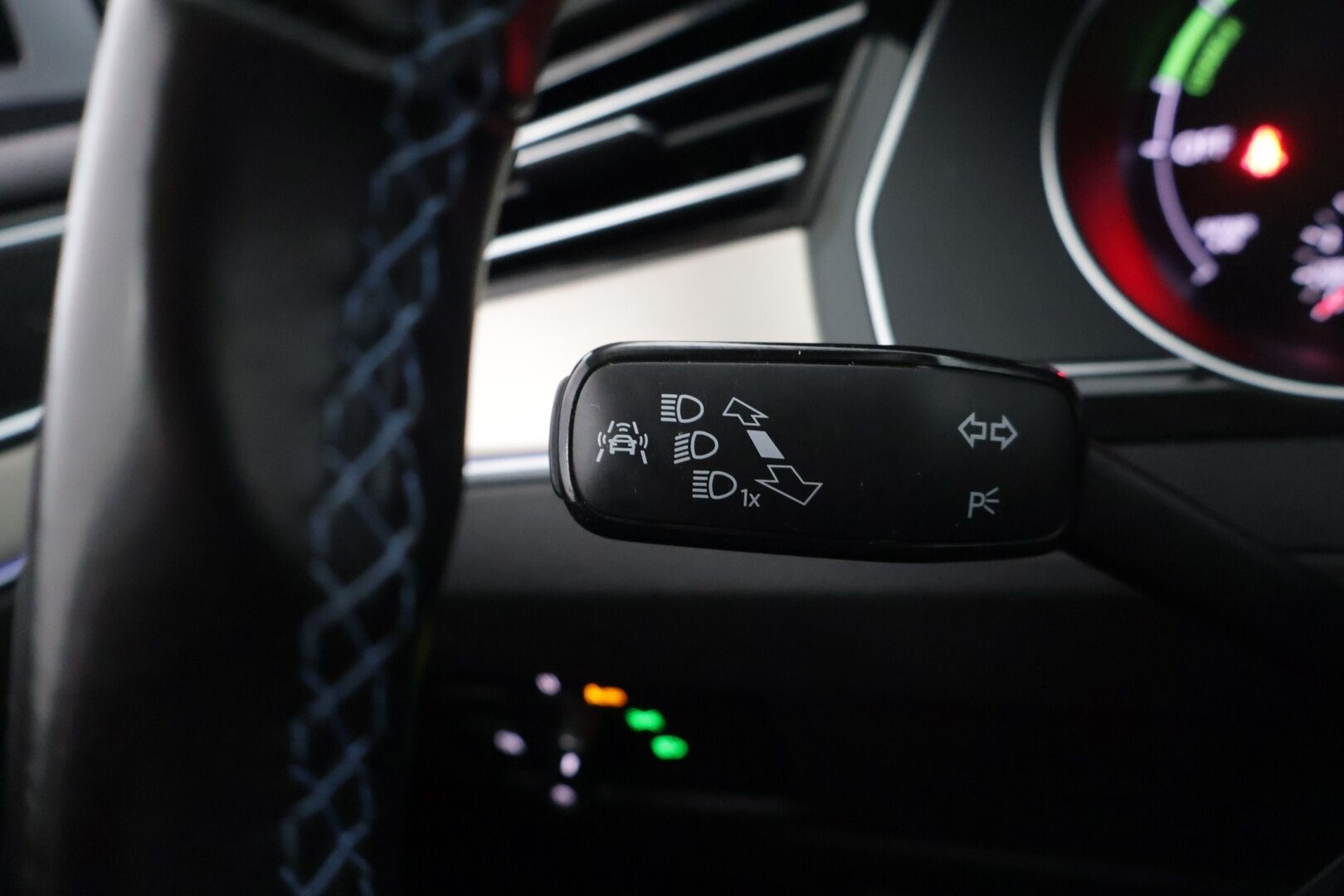 Volkswagen Passat 2018 Variant GTE Plug-In Hybrid 160 kW (218 hv) DSG-automaatti * ACC / BLIS / Matrix LED / 360 kamera / Webasto * - * Lane Assist / Navi / CarPlay / Keyless / Muistipenkki / Vetokoukku *