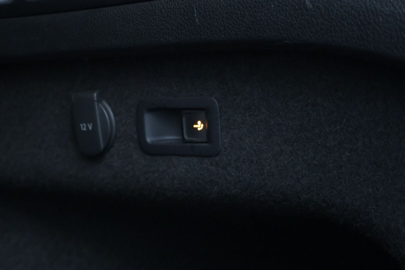 Volkswagen Passat 2018 Variant GTE Plug-In Hybrid 160 kW (218 hv) DSG-automaatti * ACC / BLIS / Matrix LED / 360 kamera / Webasto * - * Lane Assist / Navi / CarPlay / Keyless / Muistipenkki / Vetokoukku *