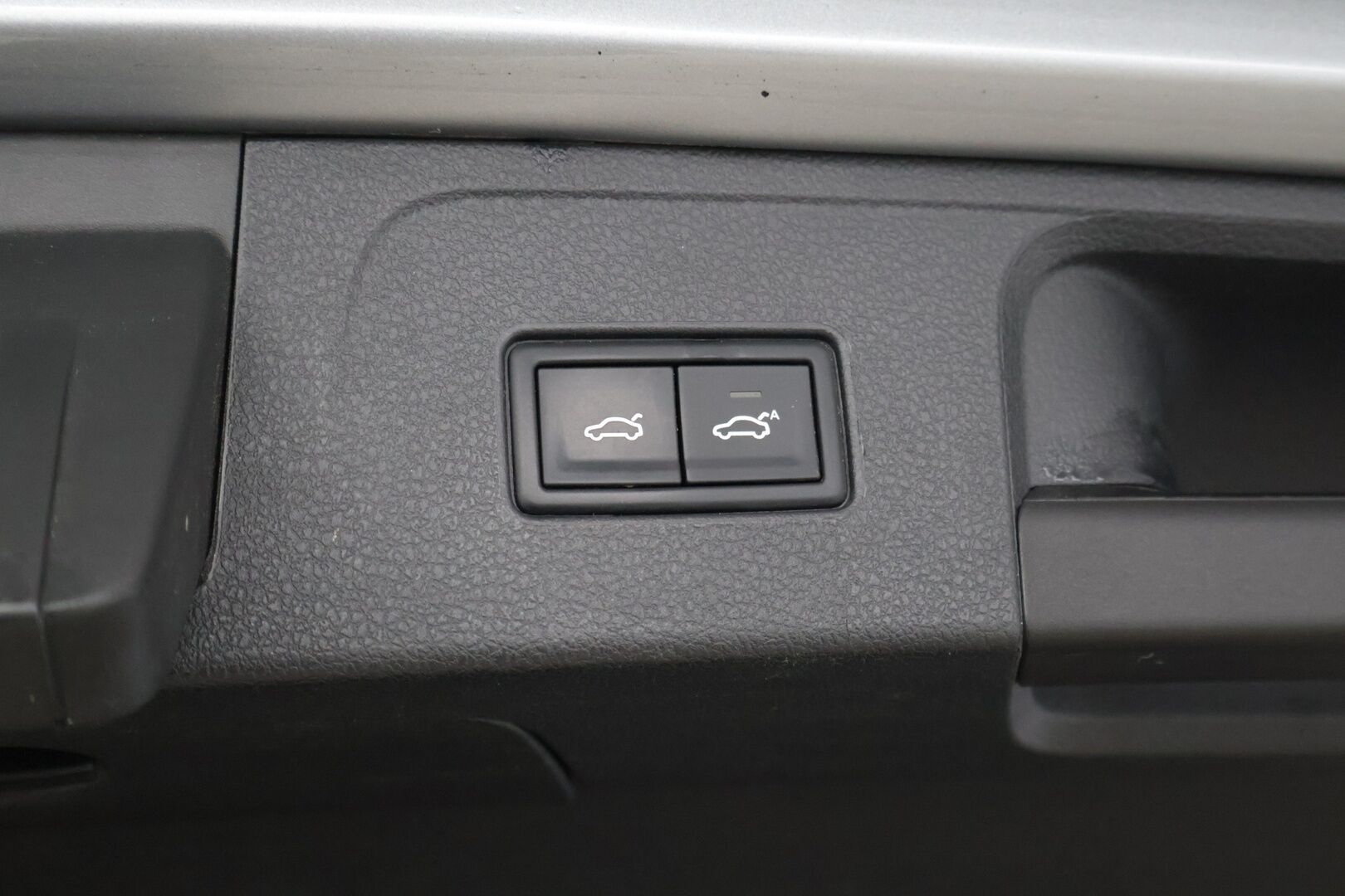 Volkswagen Passat 2018 Variant GTE Plug-In Hybrid 160 kW (218 hv) DSG-automaatti * ACC / BLIS / Matrix LED / 360 kamera / Webasto * - * Lane Assist / Navi / CarPlay / Keyless / Muistipenkki / Vetokoukku *