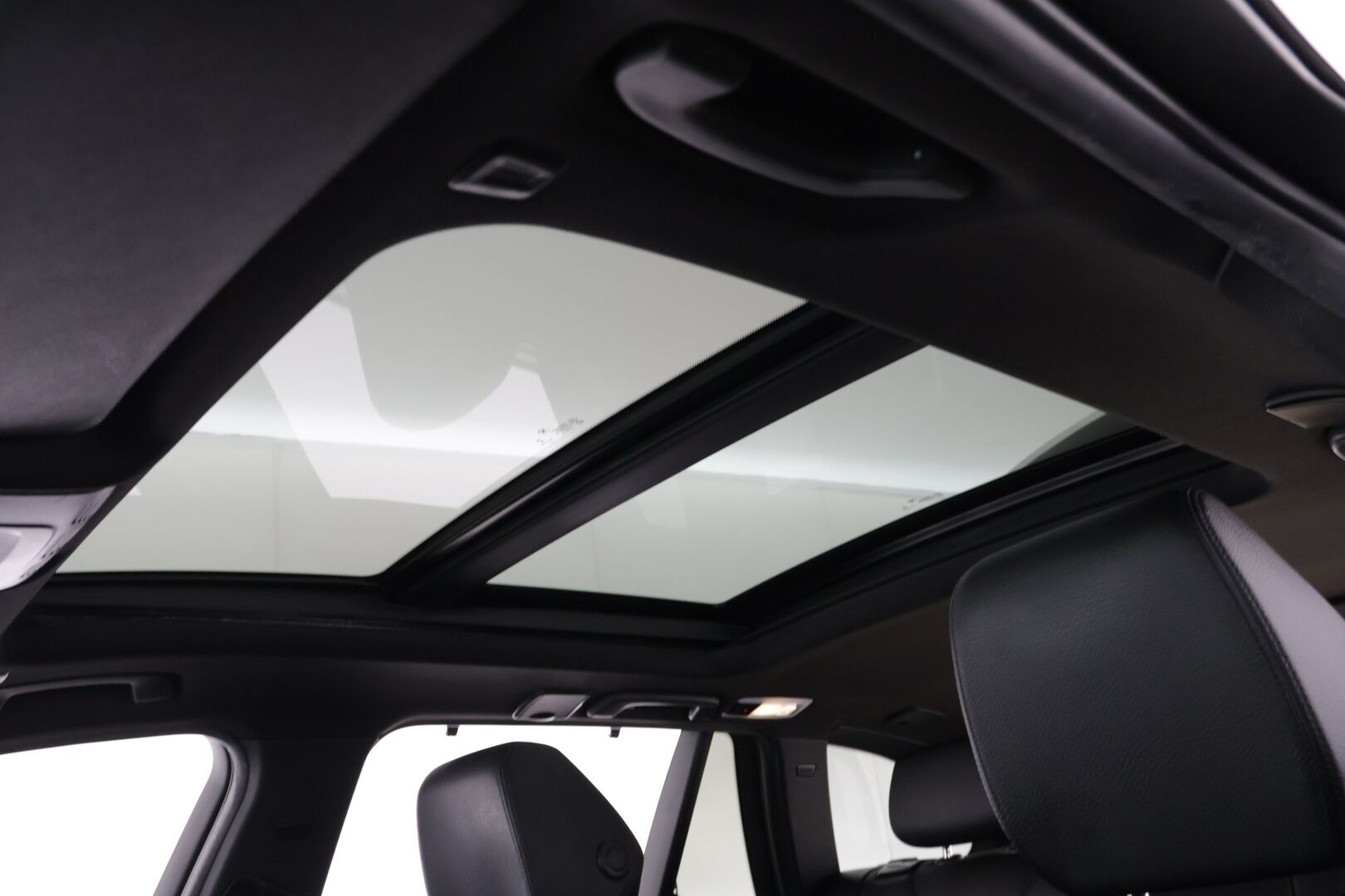 BMW 330 2013 F31 Touring 330d xDrive M-Sport *Panoraama / Muistipenkit / H&K / Adapti vakkari /  360° kamera* - Huippuvarusteltu 330d Xdrive seuraavalle omistajalle