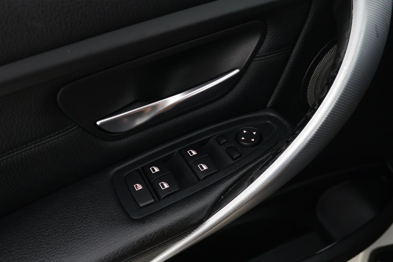 BMW 330 2013 F31 Touring 330d xDrive M-Sport *Panoraama / Muistipenkit / H&K / Adapti vakkari /  360° kamera* - Huippuvarusteltu 330d Xdrive seuraavalle omistajalle