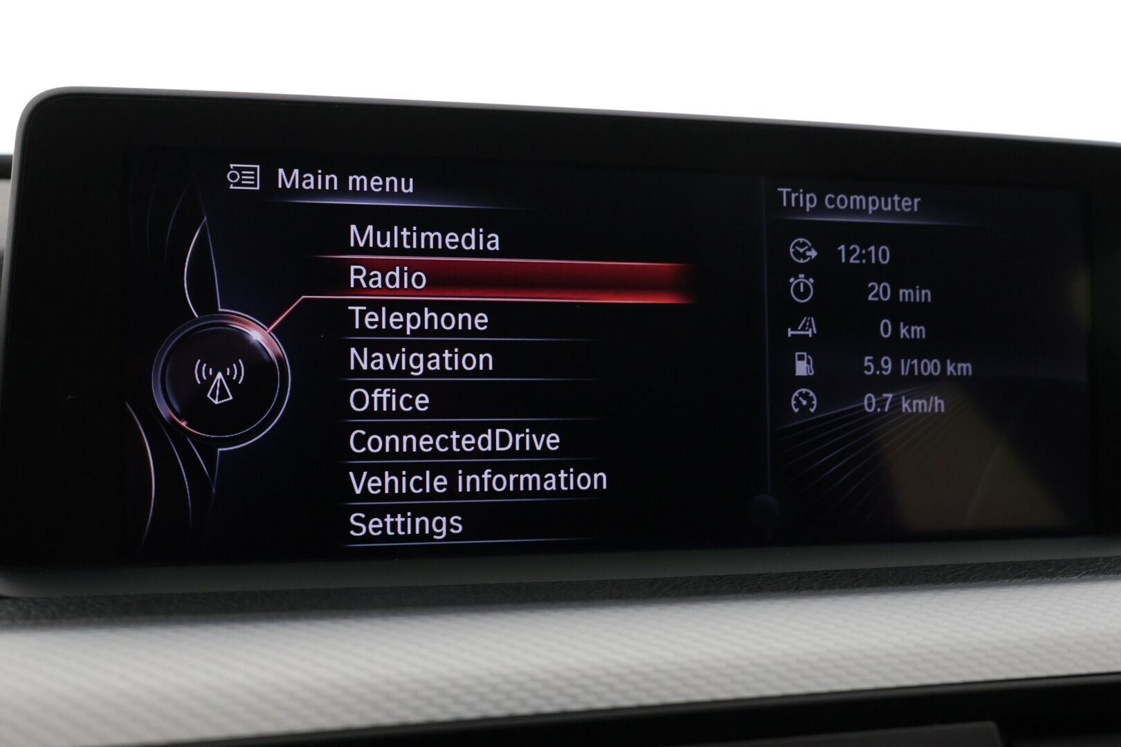 BMW 330 2013 F31 Touring 330d xDrive M-Sport *Panoraama / Muistipenkit / H&K / Adapti vakkari /  360° kamera* - Huippuvarusteltu 330d Xdrive seuraavalle omistajalle