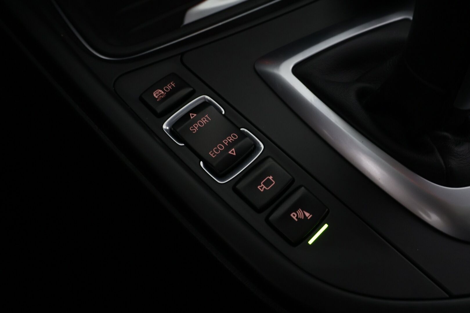 BMW 330 2013 F31 Touring 330d xDrive M-Sport *Panoraama / Muistipenkit / H&K / Adapti vakkari /  360° kamera* - Huippuvarusteltu 330d Xdrive seuraavalle omistajalle