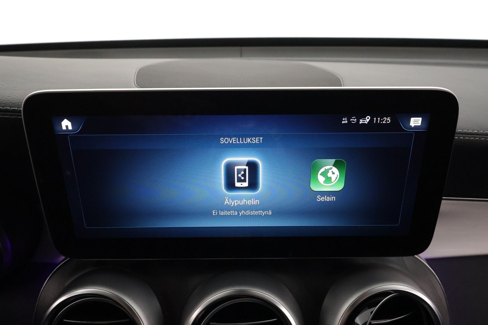 Mercedes-Benz GLC 2022 300 e 4MATIC A Business * Distronic / LED / 360 / Sportpenkit / Katveavustin / Navi * - Suomi-auto / 2x Latauskaapelit / Kahdet renkaat aluvanteilla