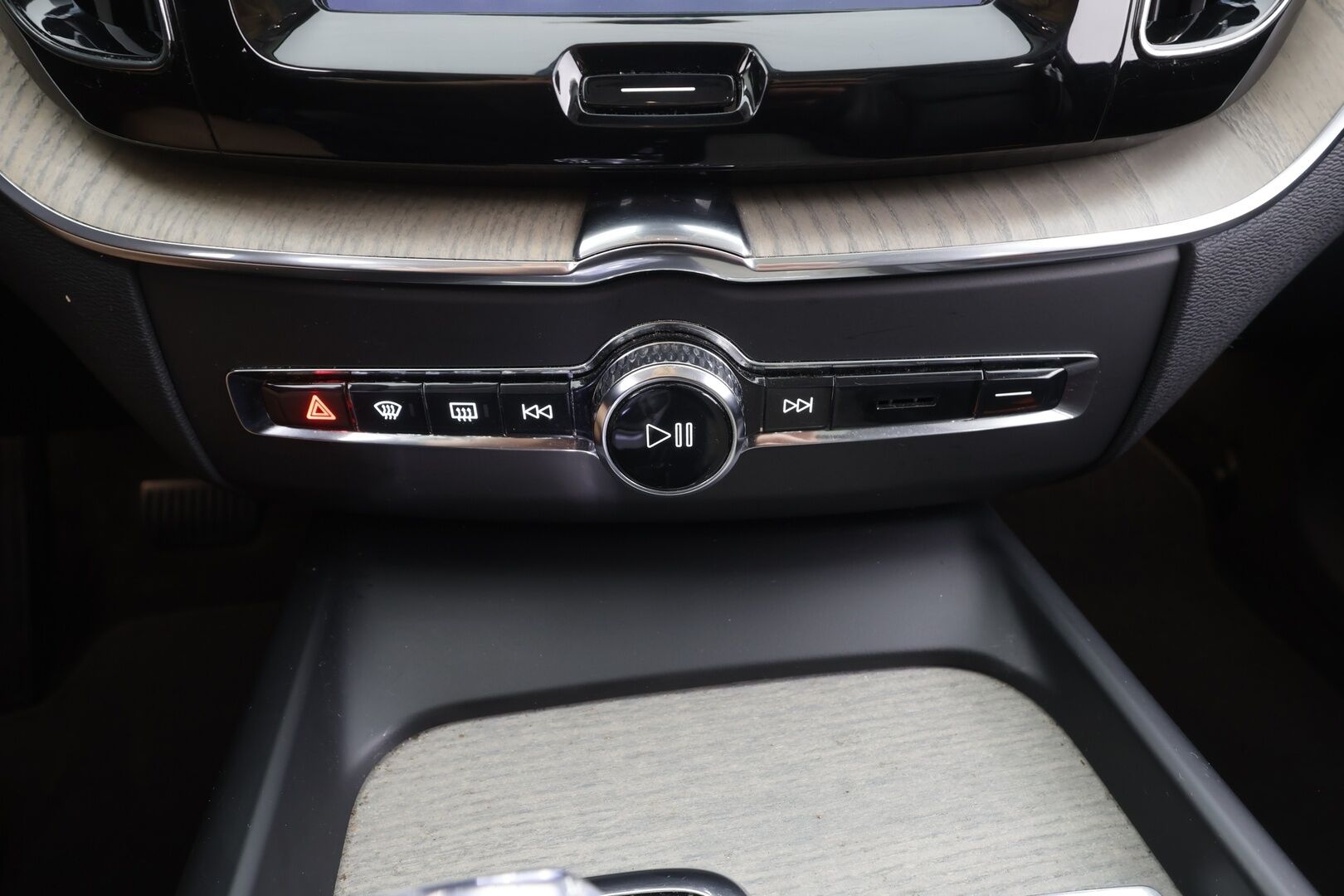 Volvo XC60 2022 T6 AWD Long Range Inscription Edition aut - | ACC | Ilm. muistinahat hieronnalla | Webasto | Koukku | Harman/Kardon | Panorama | Pilot Assist | P.kamera | Full-LED Active | Merkkihuollot | 1-om suomiauto |