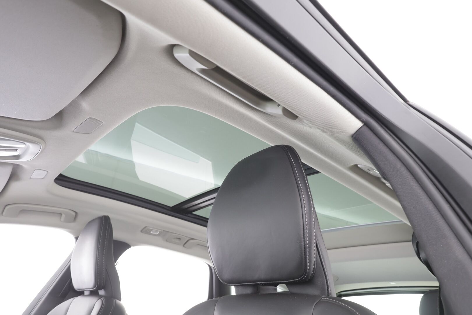 Volvo XC60 2022 T6 AWD Long Range Inscription Edition aut - | ACC | Ilm. muistinahat hieronnalla | Webasto | Koukku | Harman/Kardon | Panorama | Pilot Assist | P.kamera | Full-LED Active | Merkkihuollot | 1-om suomiauto |