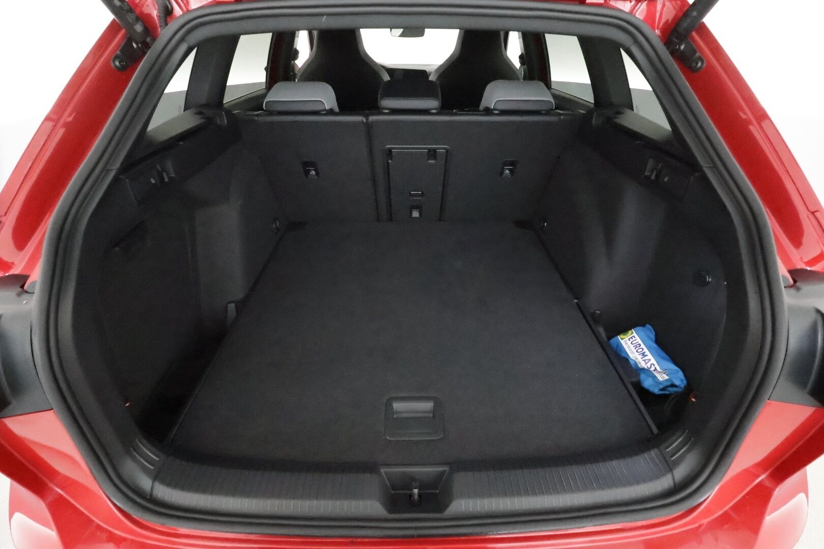 Volkswagen Golf 2022 Variant R-Line 1,5 eTSI 96 kW (MHEV) DSG *Webasto / ACC / Sporttipenkit / Keyless / Kamera / Apple&Android* - 1-om. Suomi-auto / Merkkihuollettu  / Kahdet Vanteet / Viimeisin huolto 81tkm