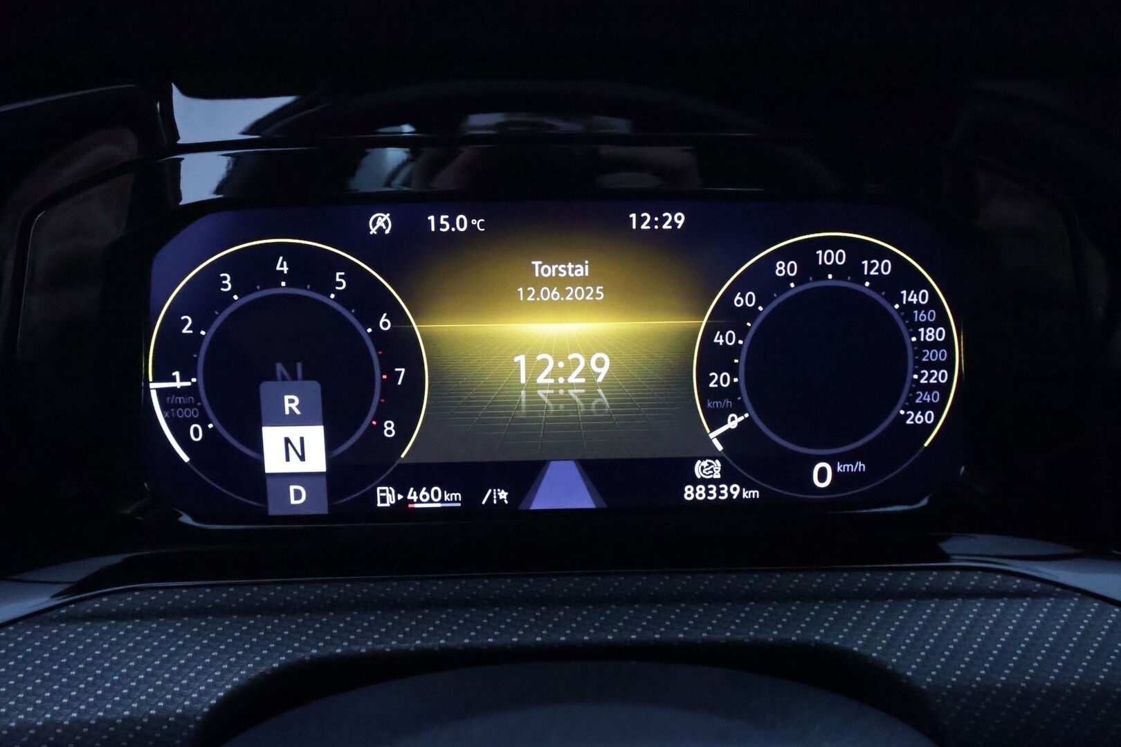 Volkswagen Golf 2022 Variant R-Line 1,5 eTSI 96 kW (MHEV) DSG *Webasto / ACC / Sporttipenkit / Keyless / Kamera / Apple&Android* - 1-om. Suomi-auto / Merkkihuollettu  / Kahdet Vanteet / Viimeisin huolto 81tkm