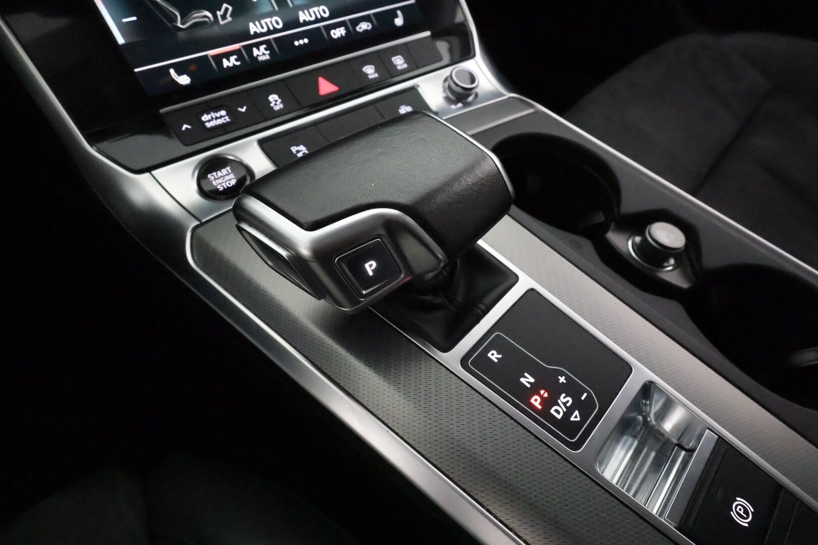 Audi A6 2022 Avant Business Sport 50 TFSI e quattro S-tronic *Matrix-LED / P.Kamera / Navi / Kaistavahti / Sportpenkki Muistilla* - Akku kuntotarkastettu / Suomi-auto / 2x Latauskaapelit / Kahdet Renkaat