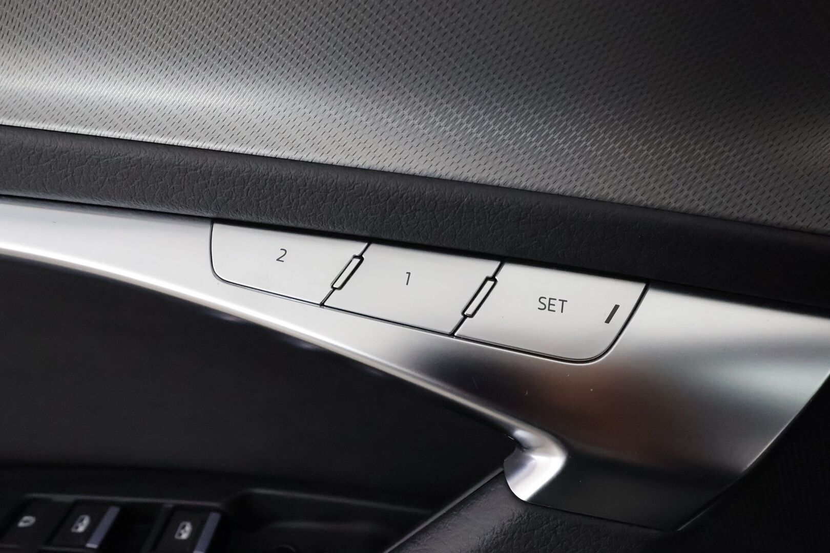 Audi A6 2022 Avant Business Sport 50 TFSI e quattro S-tronic *Matrix-LED / P.Kamera / Navi / Kaistavahti / Sportpenkki Muistilla* - Akku kuntotarkastettu / Suomi-auto / 2x Latauskaapelit / Kahdet Renkaat