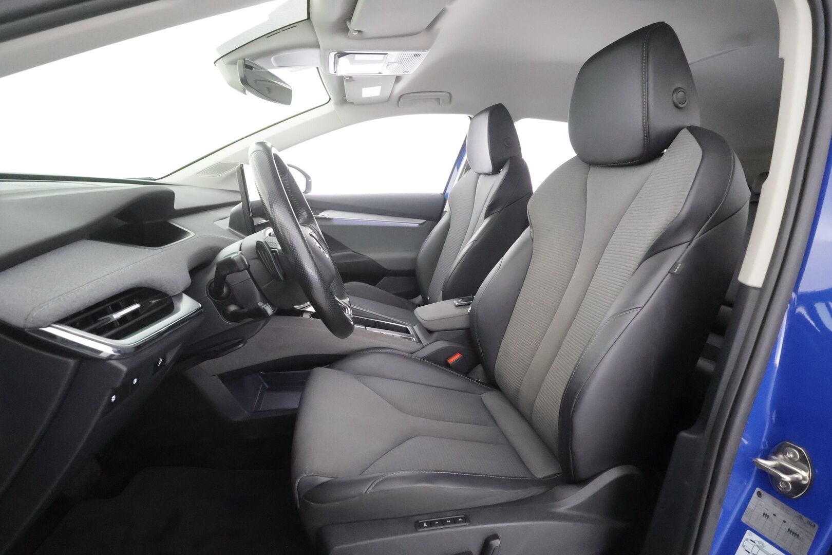 Skoda Enyaq 2022 80 iV - | ACC | ILP | P.Kamera | LED | Muistipenkki | Puolinahat | Keyless | Ratinlämmitys | Apple&Android | 1.Om Suomi-auto | Kahdet Renkaat | Merkkihuollettu |