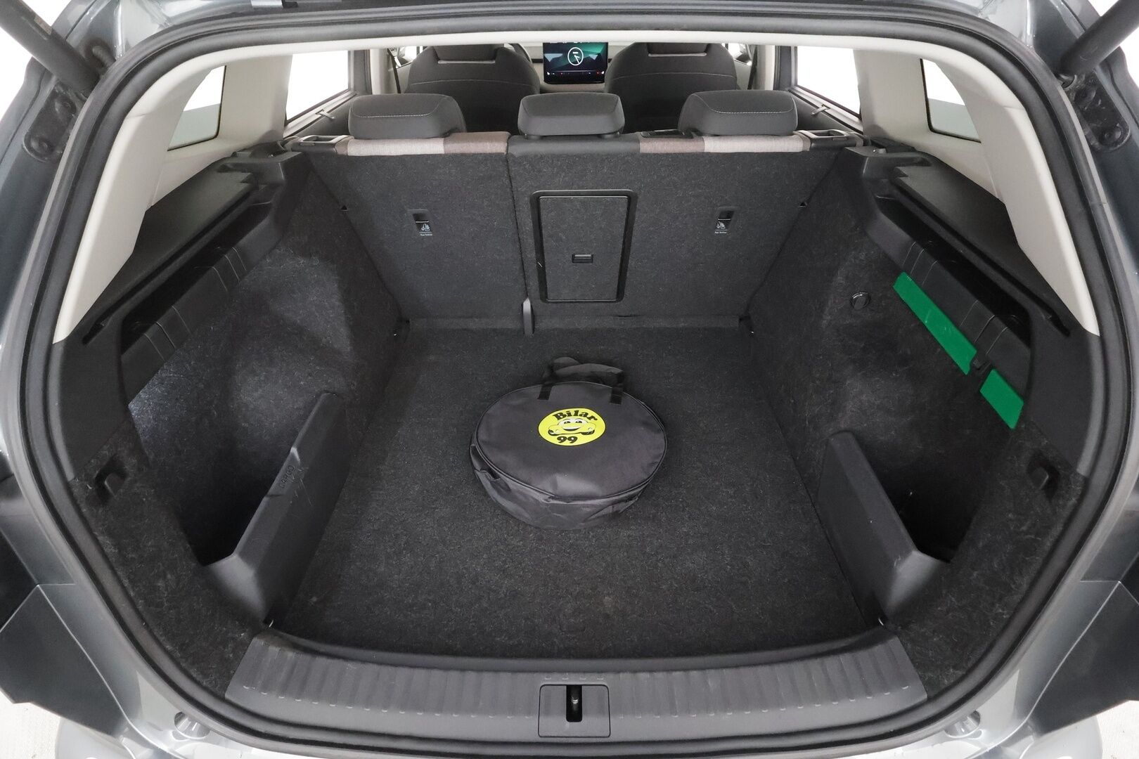 Skoda Enyaq 2022 80 iV - 1- om suomi- auto | ACC | ILP | Muistipenkki | Keyless | Kamera | Side Assist | Lane Assist | Sähk. takaluukku | Ambient | 2x renkaat aluin