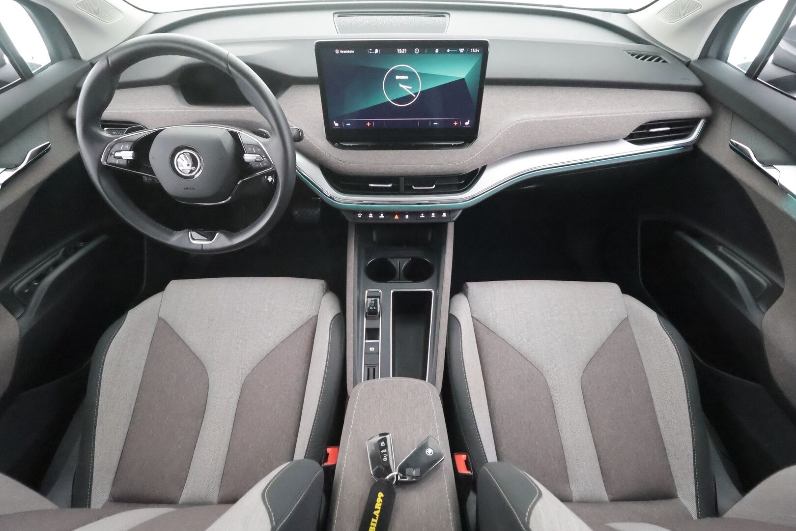 Skoda Enyaq 2022 80 iV - 1- om suomi- auto | ACC | ILP | Muistipenkki | Keyless | Kamera | Side Assist | Lane Assist | Sähk. takaluukku | Ambient | 2x renkaat aluin