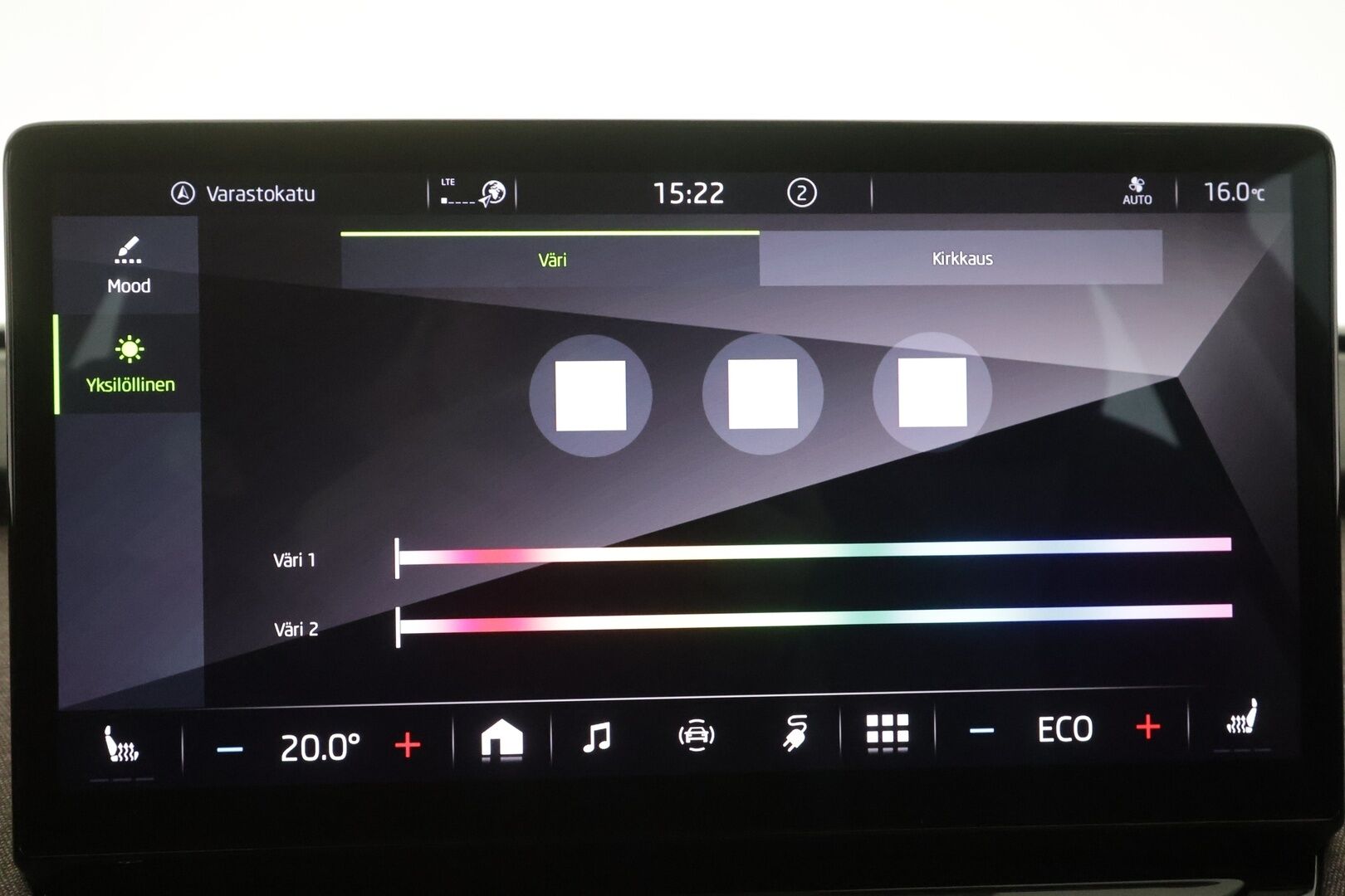 Skoda Enyaq 2022 80 iV - 1- om suomi- auto | ACC | ILP | Muistipenkki | Keyless | Kamera | Side Assist | Lane Assist | Sähk. takaluukku | Ambient | 2x renkaat aluin