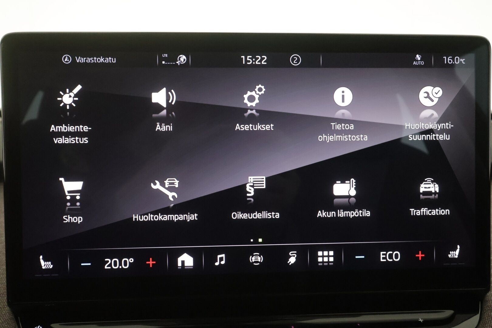 Skoda Enyaq 2022 80 iV - 1- om suomi- auto | ACC | ILP | Muistipenkki | Keyless | Kamera | Side Assist | Lane Assist | Sähk. takaluukku | Ambient | 2x renkaat aluin