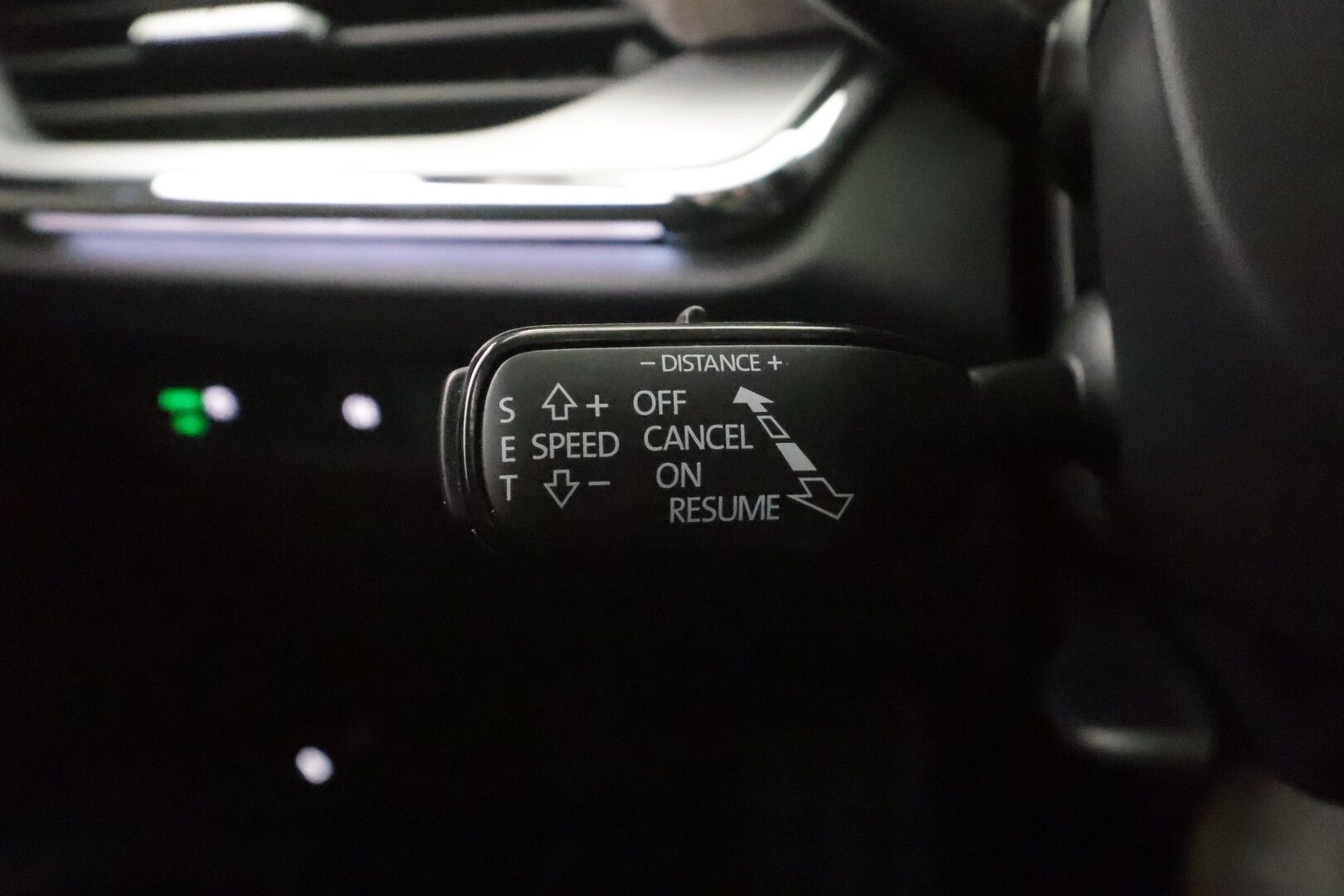 Skoda Enyaq 2022 80 iV - 1- om suomi- auto | ACC | ILP | Muistipenkki | Keyless | Kamera | Side Assist | Lane Assist | Sähk. takaluukku | Ambient | 2x renkaat aluin