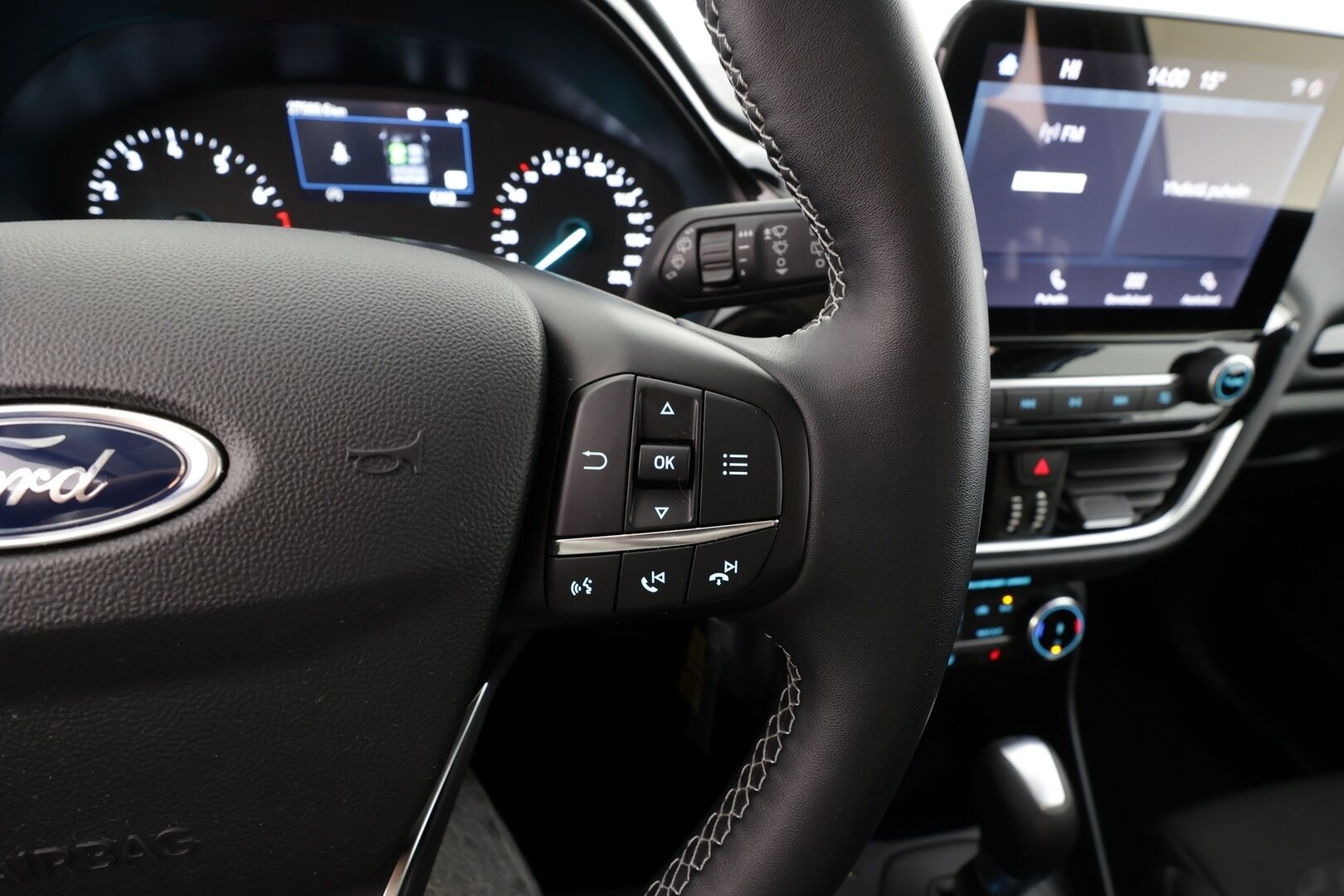 Ford Fiesta 2022 1.0 EcoBoost Hybrid (mHEV) 125hv A7 DCT Titanium * Vakkari / P.tutka / LED / Lohko / Ratinlämmitin * - Suomi-auto / Kahdet renkaat aluvanteilla / Merkkihuollettu