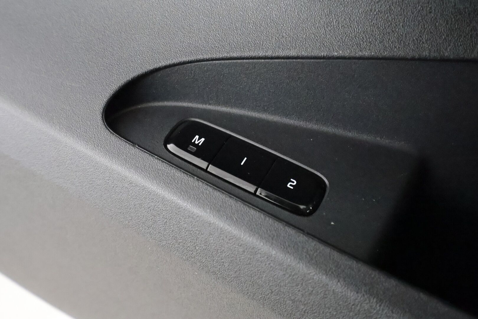 Polestar 2 2022 Long Range Dual Motor, 350kW, 78kWh - | ACC | ILP | Koukku | H/K | Lasikatto | Pixel-LED | 360-Kamera | Muistipenkki | Sporttipenkki | Suomi-auto | Kahdet Renkaat | Merkkihuollettu |