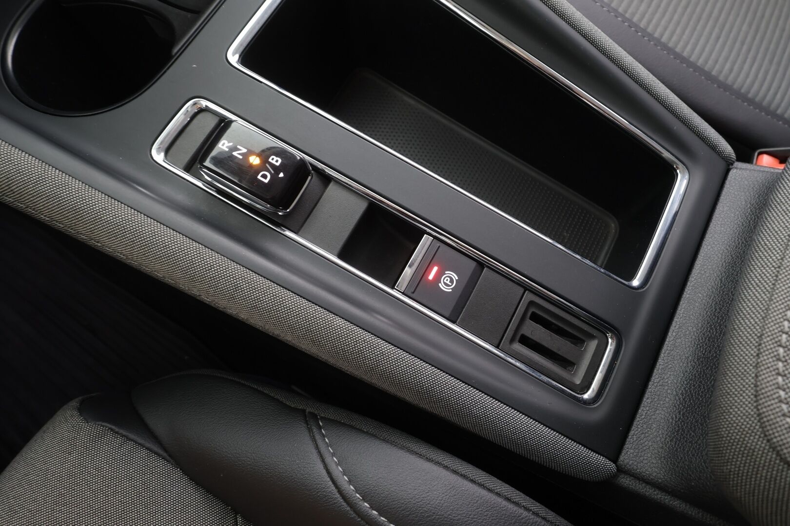 Skoda Enyaq 2022 80 iV - | ACC | ILP | Koukku | P.kamera | LED | Puolinahat | Apple&Android | 1.Om Suomi-auto | Kahdet Renkaat |