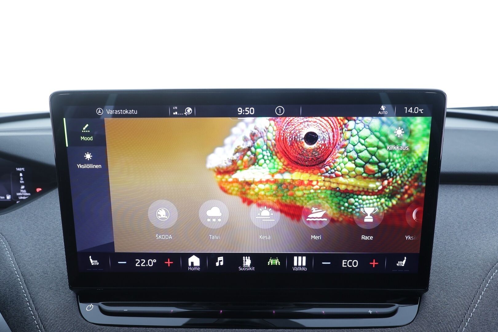 Skoda Enyaq 2022 80 iV - | ACC | ILP | Koukku | P.kamera | LED | Puolinahat | Apple&Android | 1.Om Suomi-auto | Kahdet Renkaat |