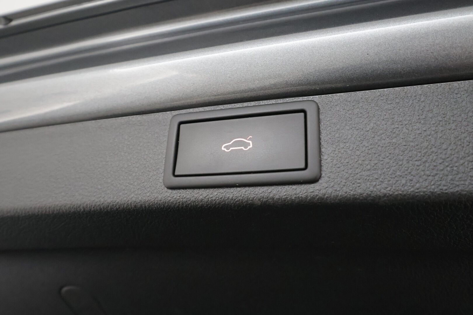 Skoda Octavia 2022 Combi 1.0 TSI Style eTEC DSG Autom. - | ACC | Koukku | Webasto | Matrix | Lane Assist | Side Assist | P.kamera | Keyless | Ambient Light | Lämm. ratti ja tuulilasi | 1-om suomiauto | Merkkihuollot | 