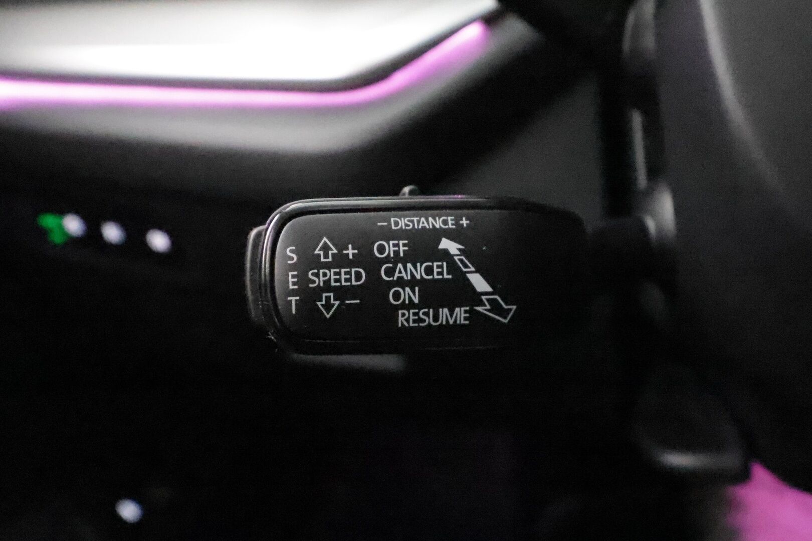 Skoda Octavia 2022 Combi 1.0 TSI Style eTEC DSG Autom. - | ACC | Koukku | Webasto | Matrix | Lane Assist | Side Assist | P.kamera | Keyless | Ambient Light | Lämm. ratti ja tuulilasi | 1-om suomiauto | Merkkihuollot | 